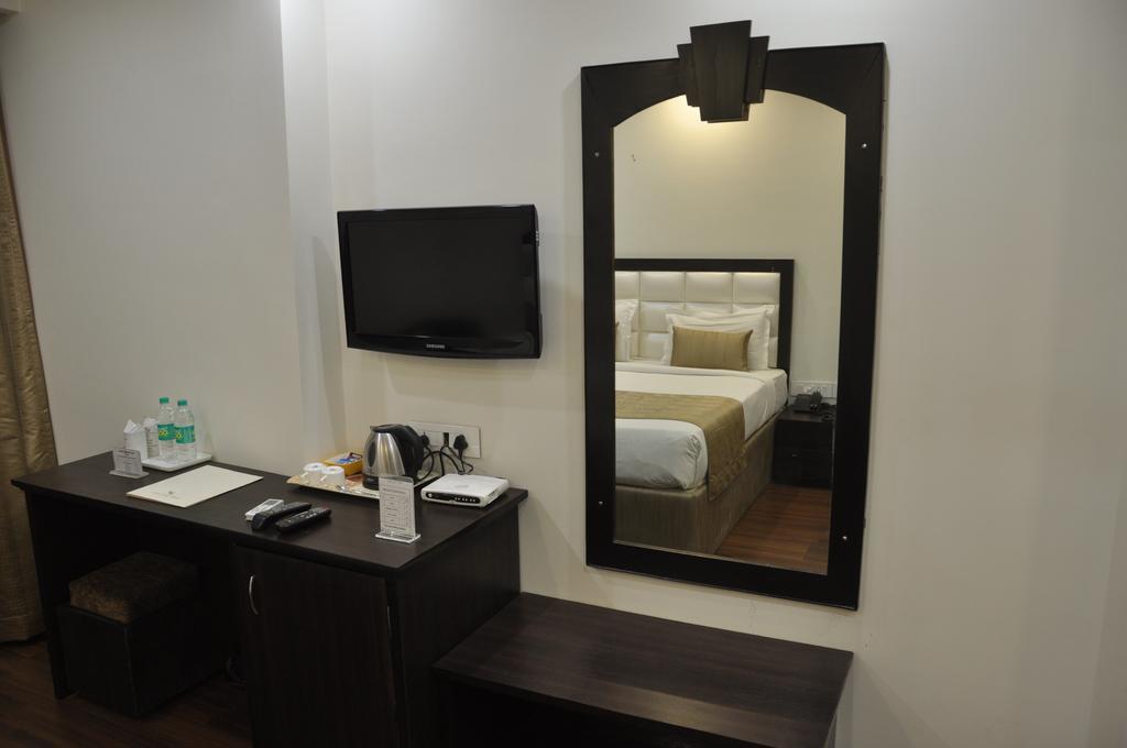 Genx Usha Kiran Agra Hotel Agra  Luaran gambar