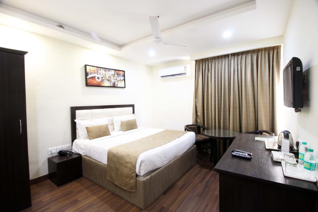 Genx Usha Kiran Agra Hotel Agra  Luaran gambar