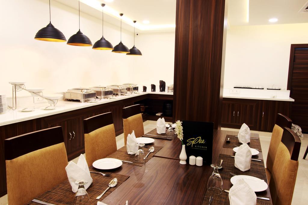 Genx Usha Kiran Agra Hotel Agra  Luaran gambar