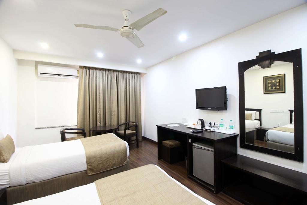 Genx Usha Kiran Agra Hotel Agra  Luaran gambar