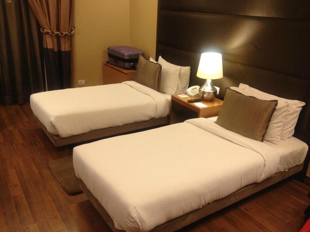 Genx Usha Kiran Agra Hotel Agra  Luaran gambar